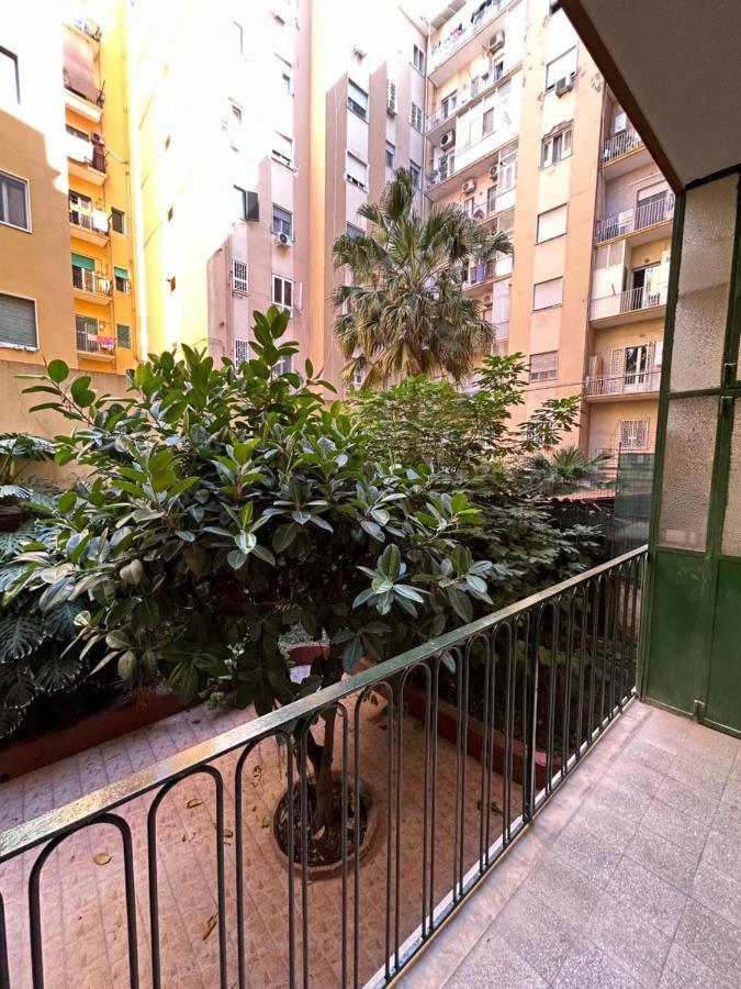 Vomero Suite And Deluxe Room B&B Napoli מראה חיצוני תמונה