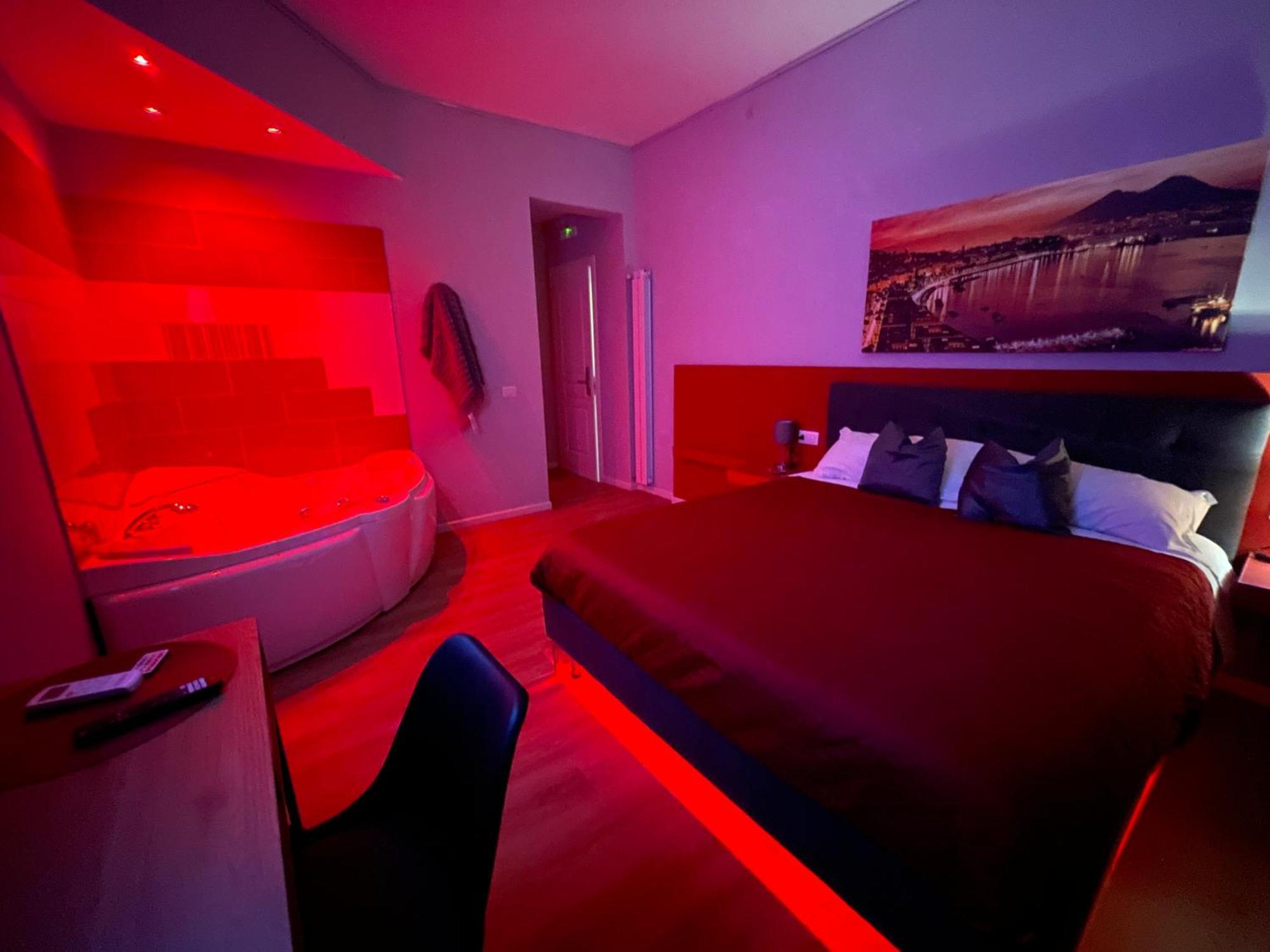 Vomero Suite And Deluxe Room B&B Napoli מראה חיצוני תמונה