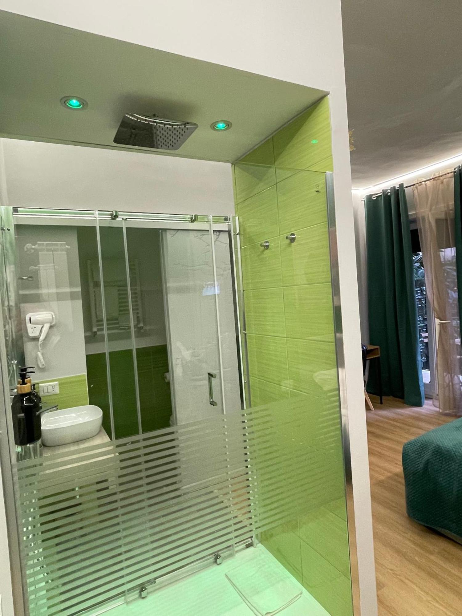 Vomero Suite And Deluxe Room B&B Napoli מראה חיצוני תמונה
