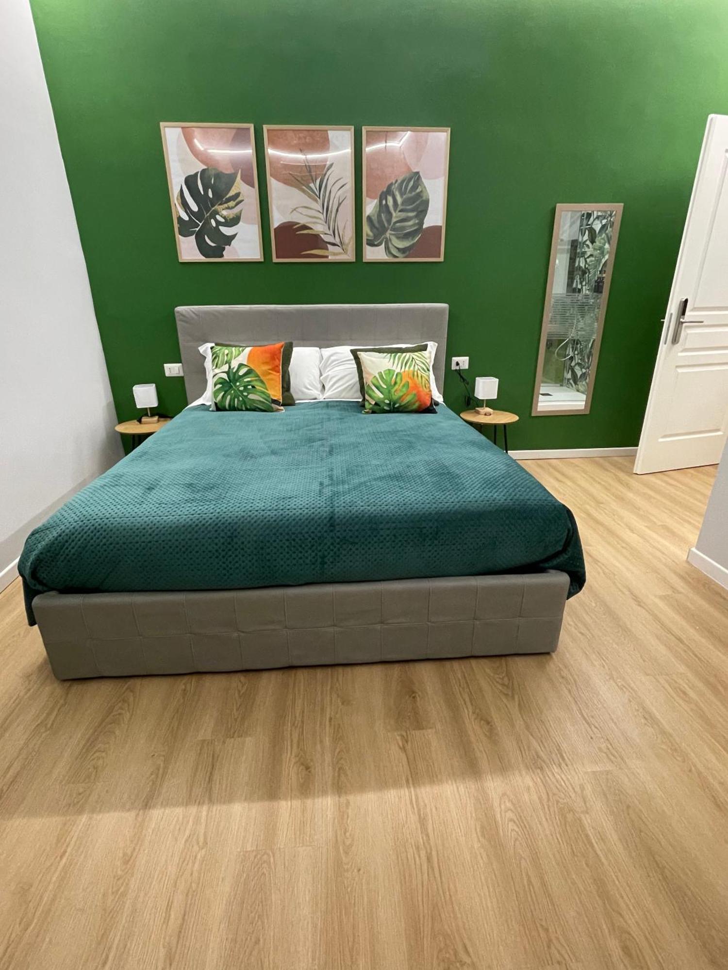 Vomero Suite And Deluxe Room B&B Napoli מראה חיצוני תמונה