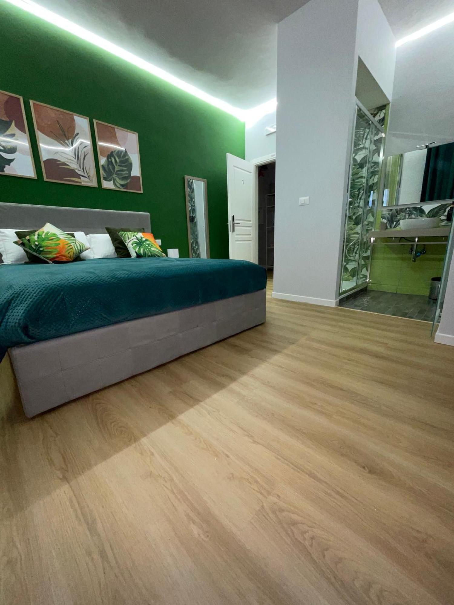 Vomero Suite And Deluxe Room B&B Napoli מראה חיצוני תמונה